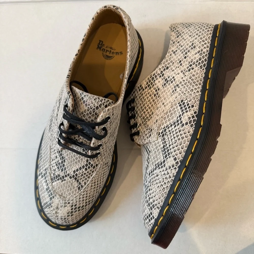 Dr. Martens 2046 Oxford Shoes | Snake Print Suede | Sand | Size 7 | NWOB